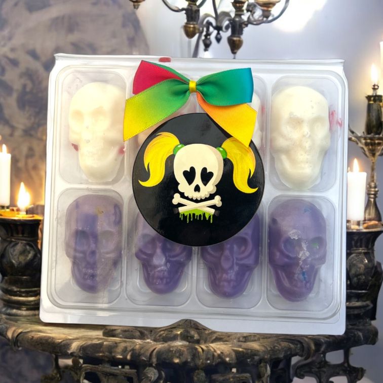 NEW Skulls Shaped  Wax Melt Sample Box